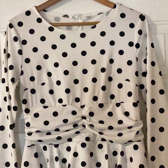 Dress - Picture 3 of 6